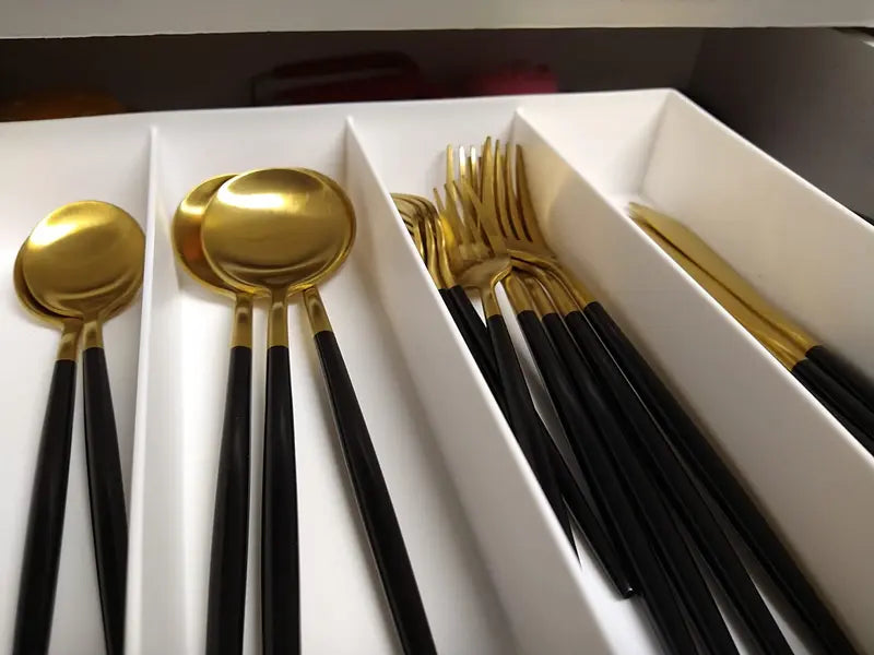 Gold set cubiertos